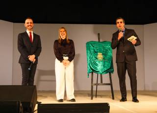 Prefeito Rafael Piovezan e secretária estadual Marília Marton reinauguram Teatro Municipal "Manoel Lyra"