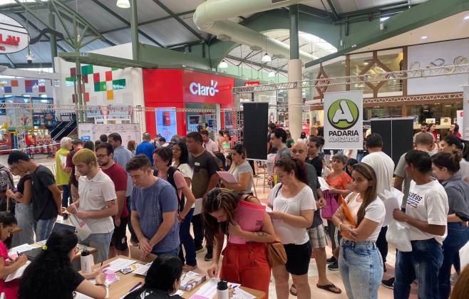 Tivoli terá nova edição da Feira de Empregos com mais de 1,1 mil vagas disponíveis